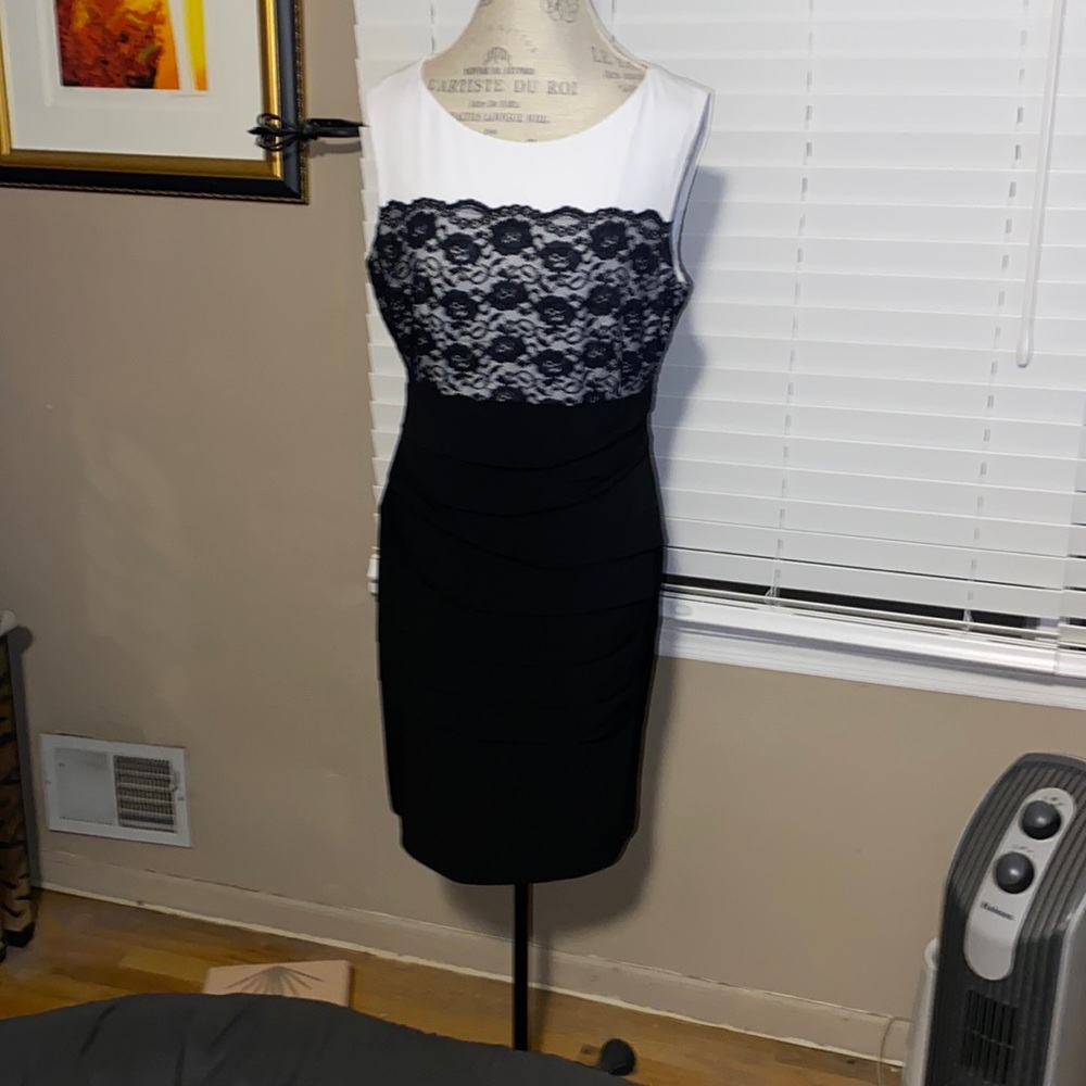 Black & White Lace Ruched Dress - 14